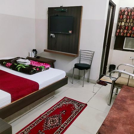 Hotel Diamond Neu-Delhi Exterior foto